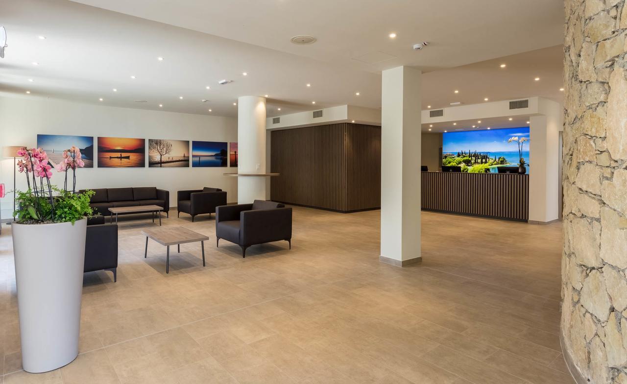 Le Torri Del Garda Familyspa Resort 토리델베나코 외부 사진