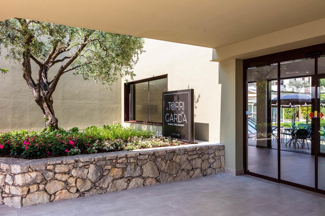 Le Torri Del Garda Familyspa Resort 토리델베나코 외부 사진