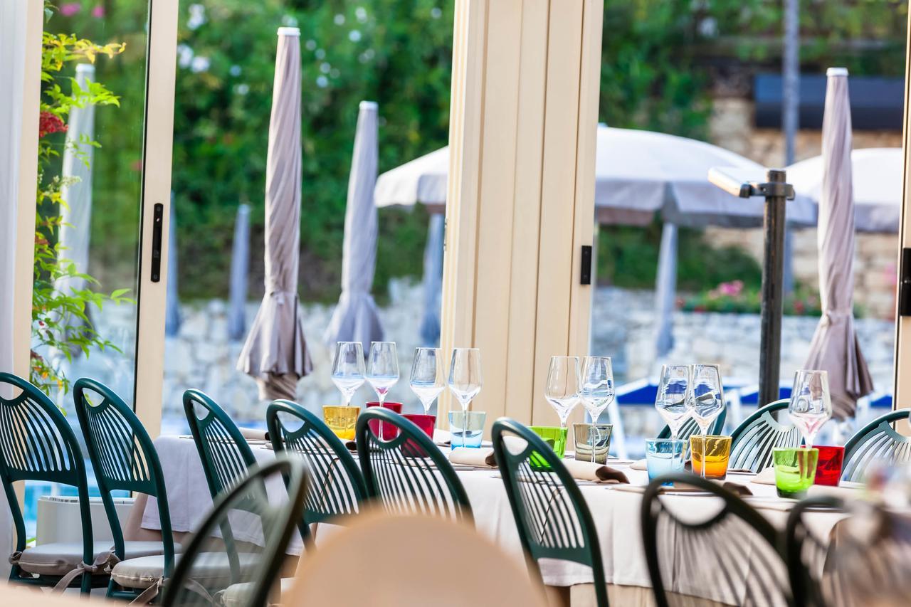 Le Torri Del Garda Familyspa Resort 토리델베나코 외부 사진