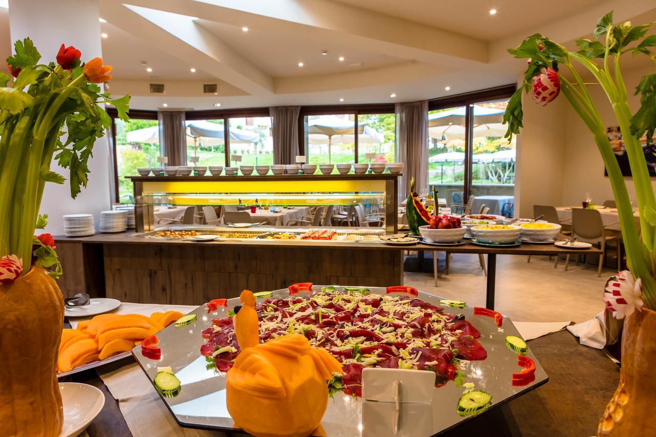 Le Torri Del Garda Familyspa Resort 토리델베나코 외부 사진