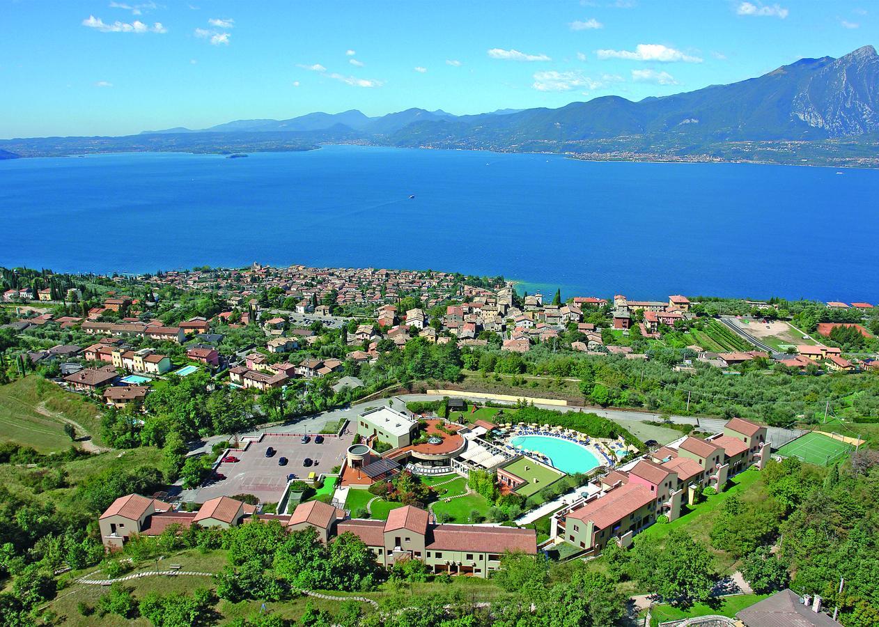 Le Torri Del Garda Familyspa Resort 토리델베나코 외부 사진