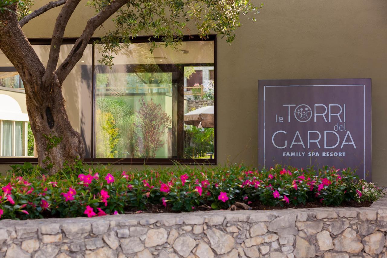 Le Torri Del Garda Familyspa Resort 토리델베나코 외부 사진