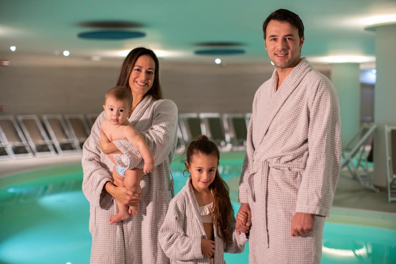 Le Torri Del Garda Familyspa Resort 토리델베나코 외부 사진